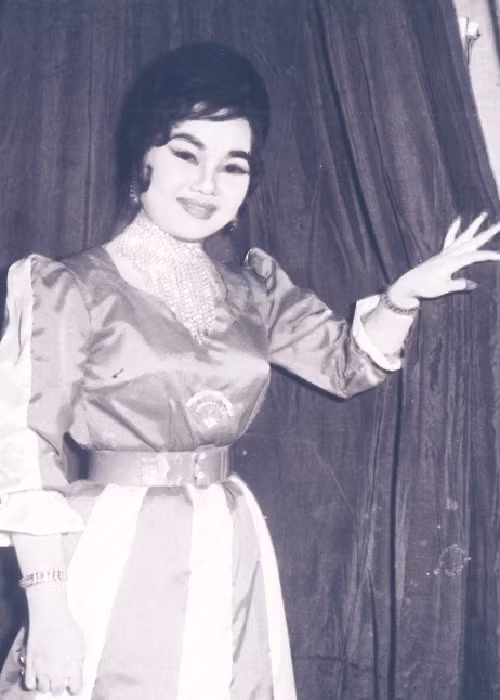 Nghệ sĩ Ngọc Giàu kết hôn năm 17 tuổi với người chồng hơn bà 32 tuổi vì gia đình bà muốn trả ơn. Ảnh: Người lao động