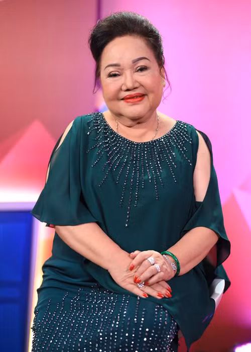 Do nhiều mâu thuẫn, vợ chồng nghệ sĩ Ngọc Giàu từng chia tay 3 năm. Tuy nhiên, vì muốn giữ gia đình, bà nhẫn nhịn gọi chồng về. Ảnh: Vnmedia