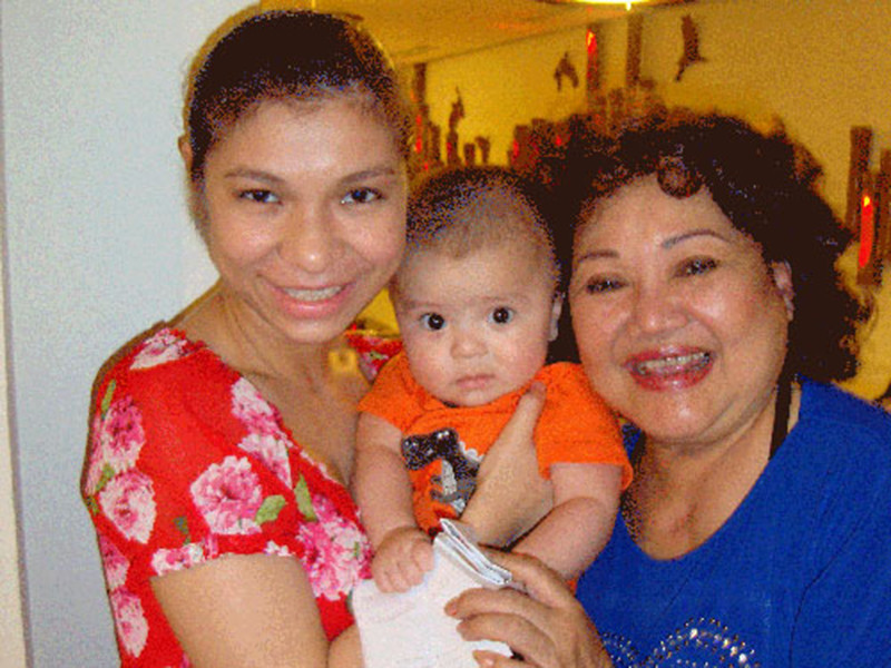 Vợ chồng nữ nghệ sĩ có một con gái chung tên Ngọc Phượng. Từ nhỏ, Ngọc Phượng không thích sân khấu nên không theo nghề của mẹ. Ảnh: Người lao động