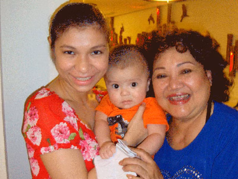 Vợ chồng nữ nghệ sĩ có một con gái chung tên Ngọc Phượng. Từ nhỏ, Ngọc Phượng không thích sân khấu nên không theo nghề của mẹ. Ảnh: Người lao động