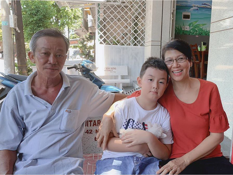 Ngoài ra, mẹ chồng của Lê Phương vô cùng thương bé Cà Pháo.