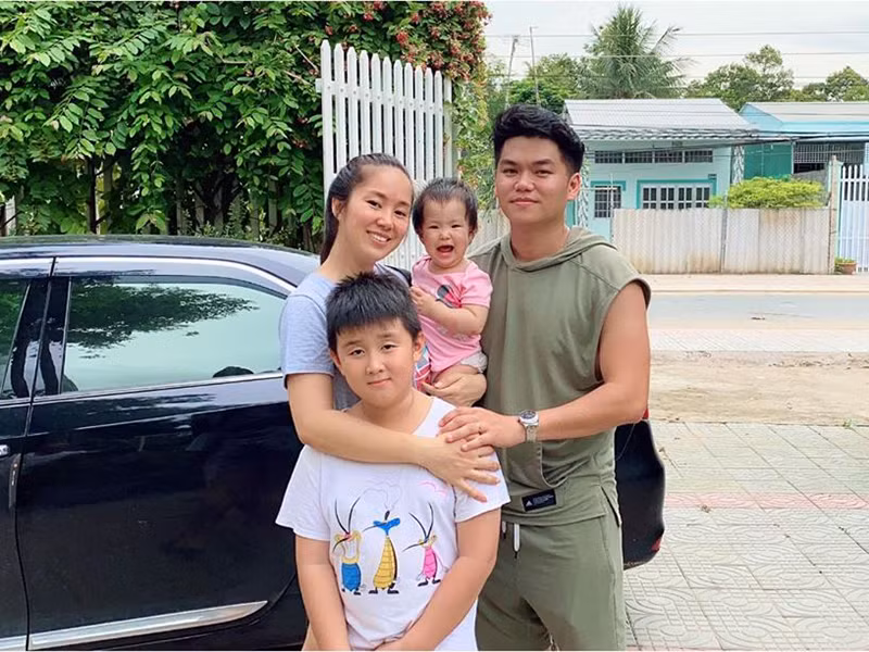 Nhiều khán giả mừng cho hạnh phúc hiện tại của Lê Phương.