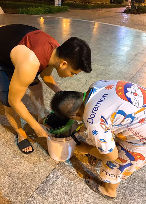 Lê Phương kết hôn với Trung Kiên năm 2017. Không chỉ chiều vợ, Trung Kiên còn yêu thương con riêng của Lê Phương.