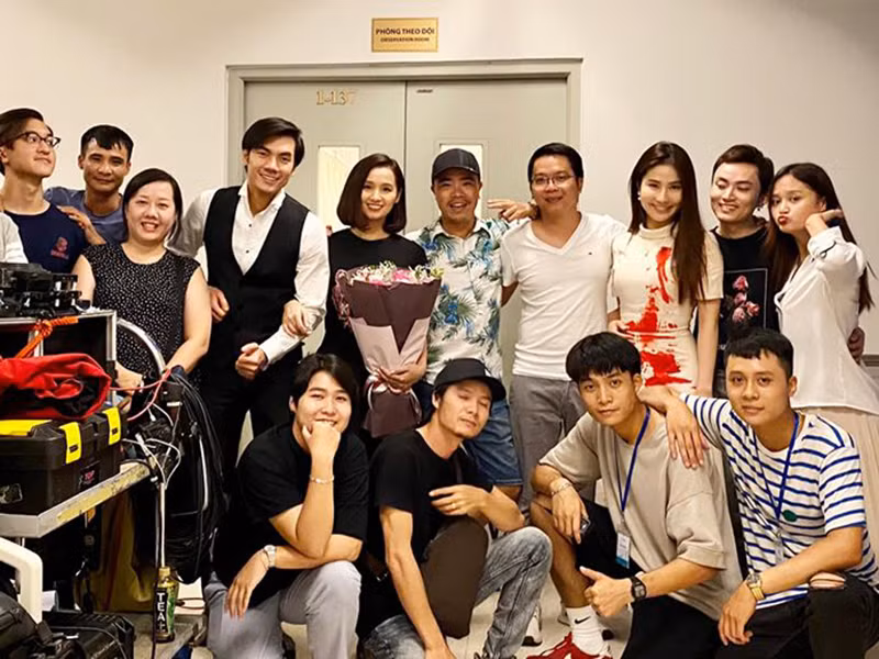 Lã Thanh Huyền rời phim ảnh một thời gian cho đến khi đóng “Tình yêu và tham vọng”. Nữ diễn viên cho biết, cô dốc hết sức lực cho vai Tuệ Lâm. Đến nay, sự cố gắng của Lã Thanh Huyền đã được đền đáp xứng đáng. Ảnh: FBNV