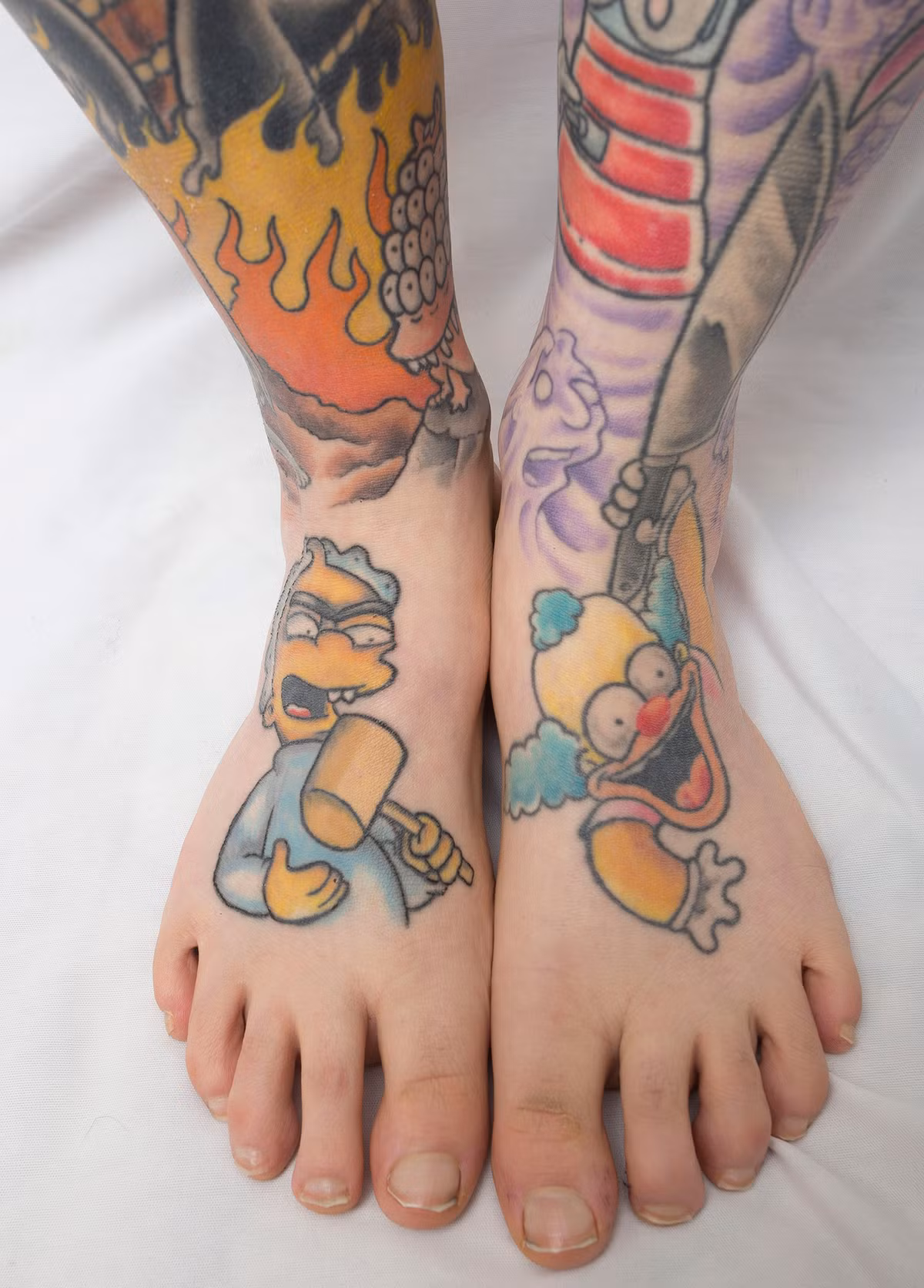 Cô Mary đã được ghi vào sách kỷ lục Guiness là người có bộ sưu tập hình xăm hoạt hình lớn nhất trên thế giới.