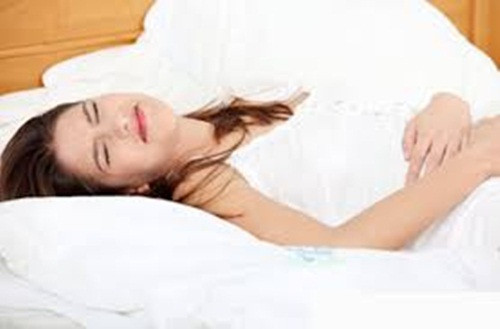 Tử cung ngả về sau cũng khiến cho chị em dễ mắc các bệnh như đau bụng kinh, kinh nguyệt không đều, ra nhiều kinh nguyệt.