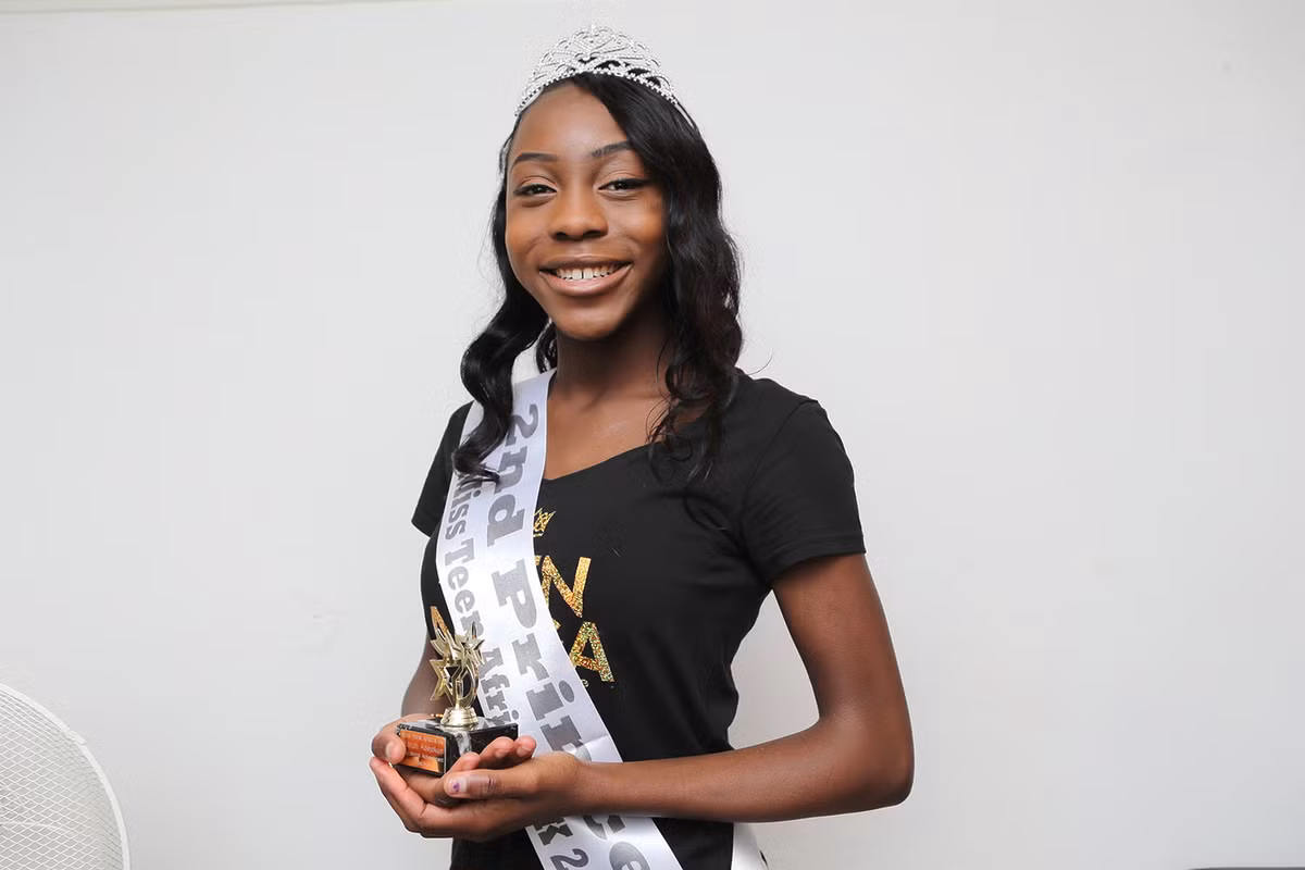 Miss Teen suýt chết vì dị ứng thuốc nhỏ mắt Miss Teen suyt chet vi di ung thuoc nho mat