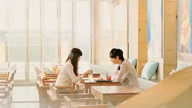 3. Hãy suy nghĩ ảnh hưởng tới con cái. Với vai trò làm cha làm mẹ, chúng ta không có quyền quá ích kỷ, bạn cần phải suy nghĩ tới cảm nhận của con cái, đặc biệt khi chúng còn quá nhỏ để hiểu chuyện của thế giới người lớn. Chỉ cần xúc động nhất thời có thể tạo thành nỗi ám ảnh thời thơ ấu cho chính những đứa con của mình. Bạn có nhẫn tâm làm việc đó hay không? 