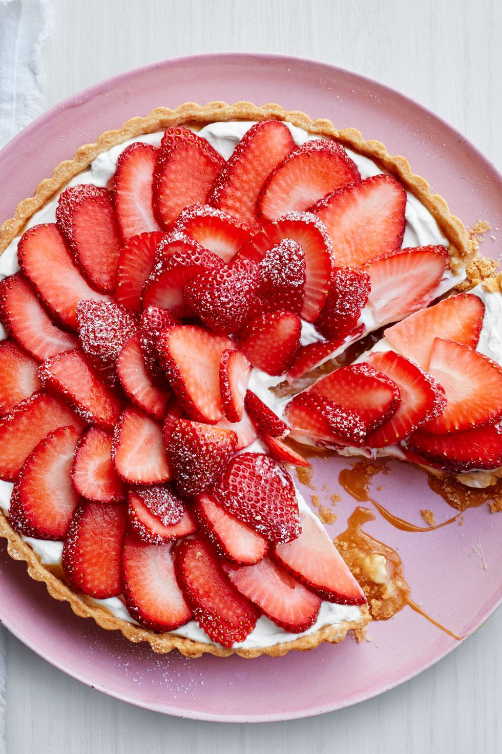 Bánh Tart dâu thay ngàn lời yêu muốn nói. Ảnh: WD.