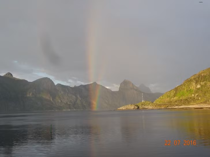 Ai đó đã tìm thấy nơi cầu vồng bắt đầu? Đây là một trong những khoảnh khắc hiếm gặp trong cuộc sống được ghi lại. (Nguồn ảnh: Brigh Side)