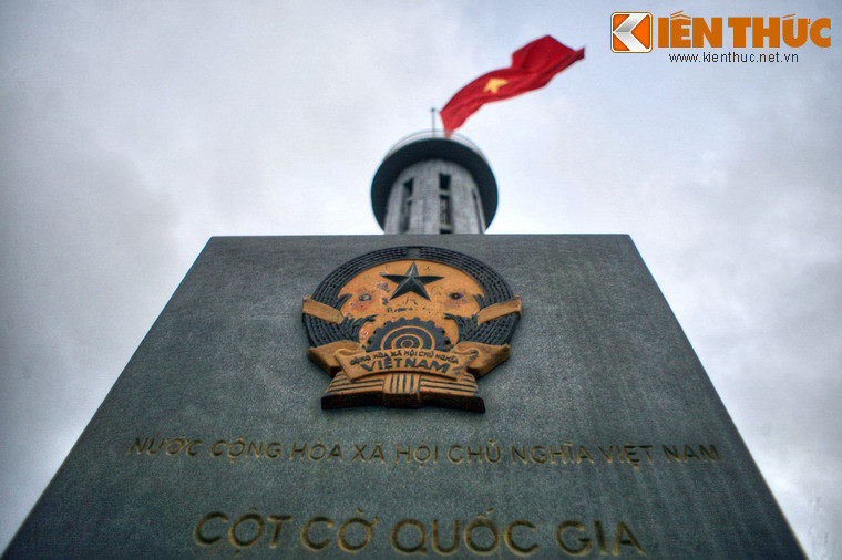 Có thể nói, Cột cờ Lũng Cú llà một công trình đặc biệt, được xây dựng nhằm khẳng định vị thế của đất nước, chủ quyền của Tổ quốc và tôn vinh tinh thần yêu nước, anh dũng bảo vệ từng tấc đất thiêng liêng của Tổ quốc của đồng bào, chiến sĩ nơi đây.