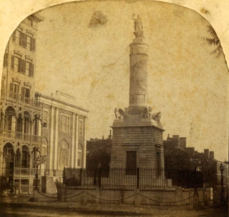 Đài tưởng niệm chiến tranh ở Baltimore, khoảng năm 1858.