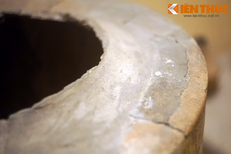 Cụm di tích mộ vò có quy mô lớn nhất được phát hiện ở Đồng Nai gồm 108 mộ, đều được chôn ở tư thế thẳng đứng.