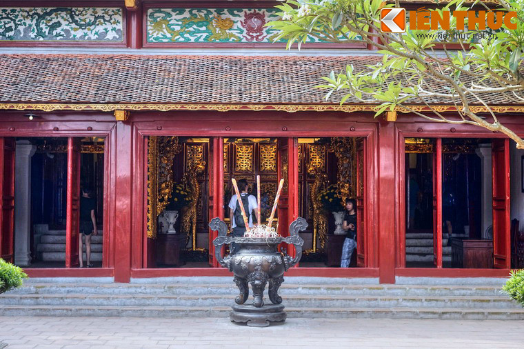 Giới nghiên cứu đánh giá, đền Ngọc Sơn thực sự là một tuyệt tác kiến trúc cổ của người Việt về phương diện mỹ thuật và kiến trúc sinh thái. Với những giá trị lịch sử, văn hóa và kiến trúc đặc biệt, đền Ngọc Sơn cùng hồ Hoàn Kiếm đã được công nhận là di tích quốc gia đặc biệt của Việt Nam vào năm 2013.