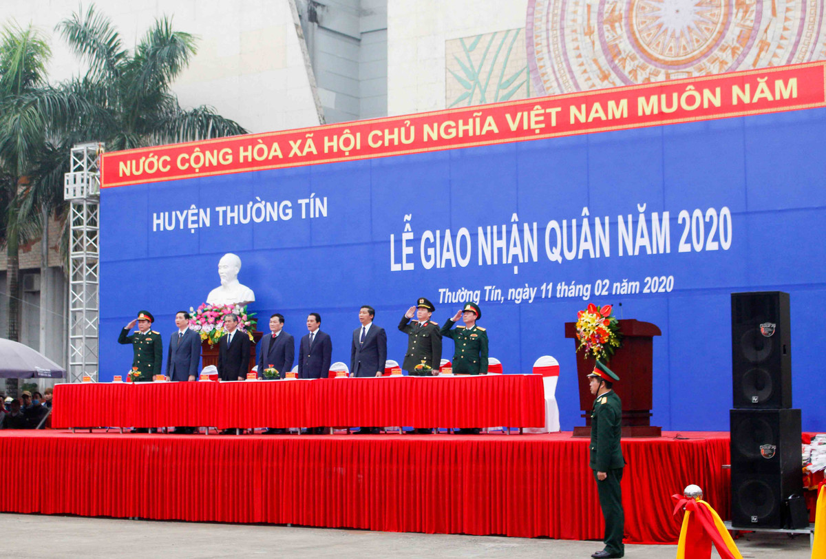 Năm 2020, Thành phố Hà Nội được giao tuyển chọn và gọi hơn 3.500 thanh niên nhập ngũ. Riêng tại Huyện Thường Tín, năm nay có 166 thanh niên lên đường nhập ngũ.