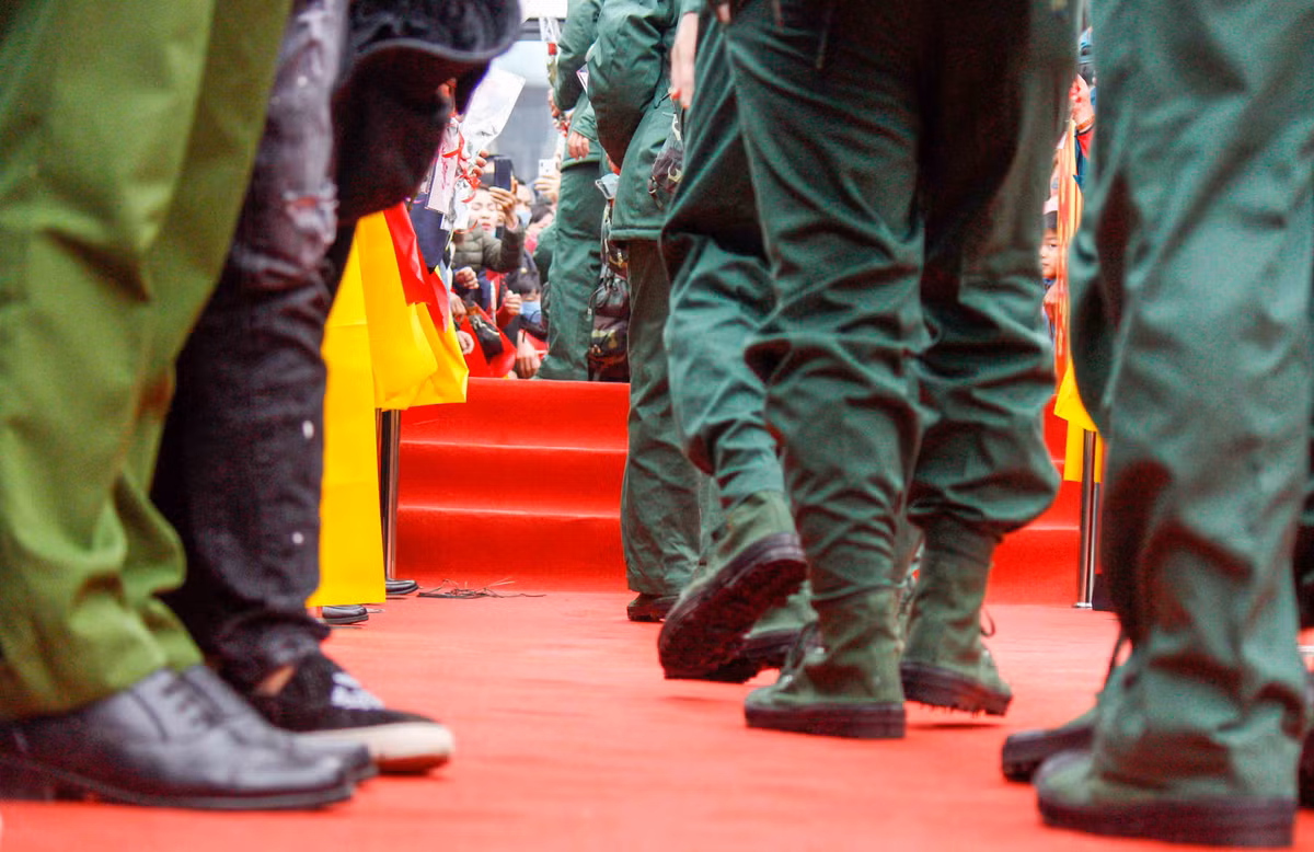 Những bước chân "đời lính" đầu tiên của các chàng trai trẻ