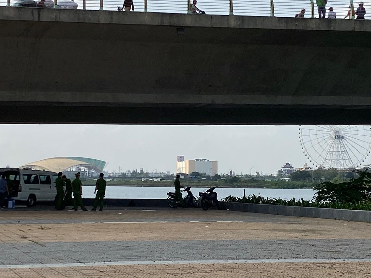 Phat hien thi the nu bi phan xac o Da Nang