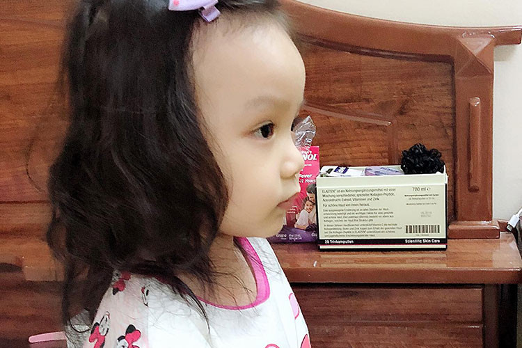 Biểu cảm đáng yêu của con gái Trịnh Kim Chi khi giận dỗi.