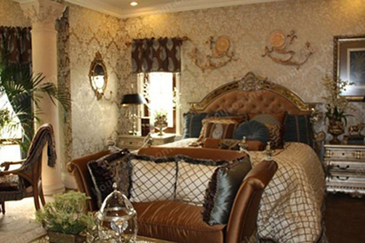 Từ phòng khách tới phòng ngủ đều được bố trí hiện đại, phong cách hoàng gia.