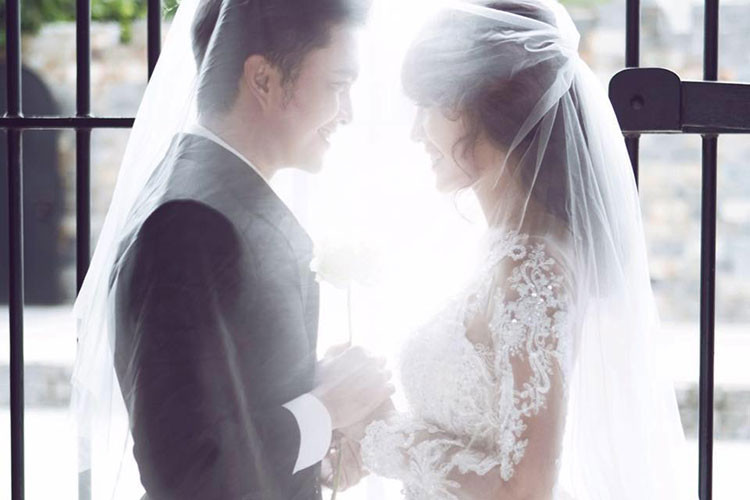 Tháng 3/2016, Nam Cường bất ngờ kết hôn. Tháng 1/2017, bà xã của nam ca sĩ hạ sinh con trai đầu lòng. Từ khi có con, Nam Cường trở thành ông bố bỉm sữa. Anh thường giúp vợ chăm con.