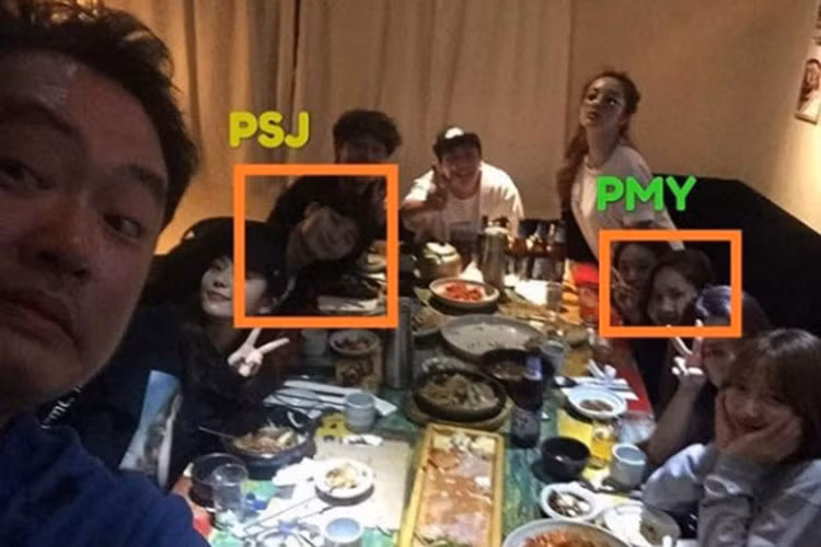 Tham gia tiệc mừng phim "Thư ký Kim sao thế", Park Min Young và Park Seo Joon ngồi đối diện nhau. Ảnh:Fanpage