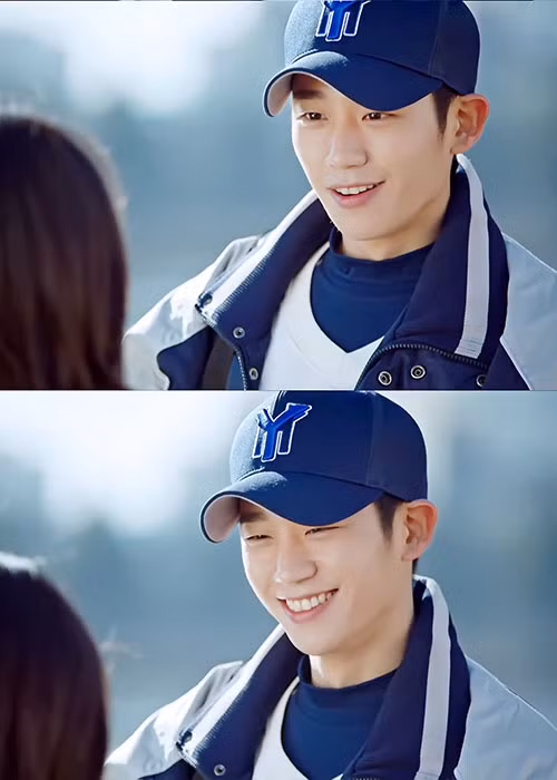 Hình ảnh Jung Hae In đốn tim fans bởi nụ cười hiền lành. Ảnh: Twitter