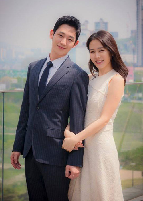 Jung Hae In rất xứng đôi với Son Ye Jin trong bộ phim "Chị đẹp". Ảnh: Fanpage