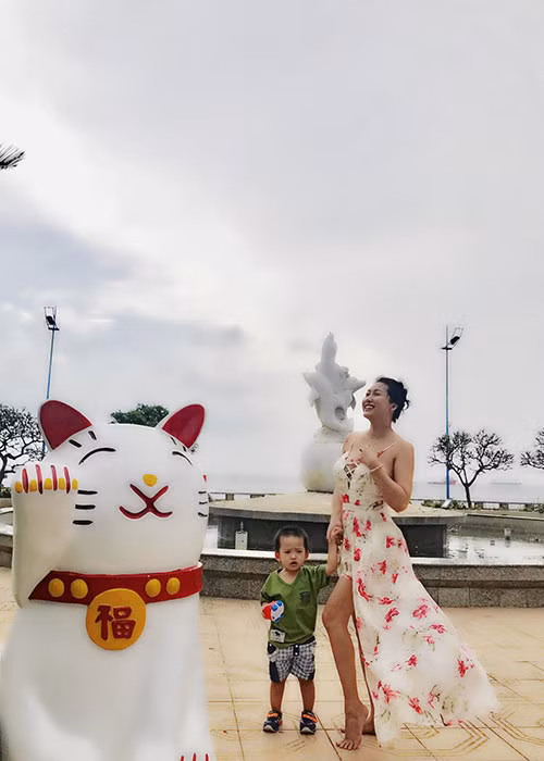 Phi Thanh Vân cảm thấy hạnh phúc với công việc kinh doanh.