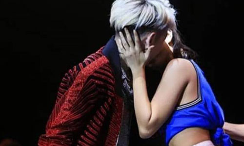 Khoảnh khắc gây hiểm lầm của Đức Phúc.