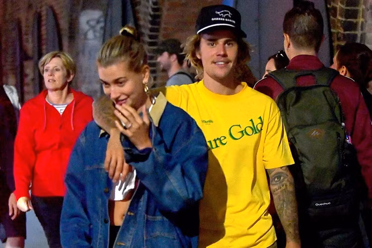 Đầu tháng 7, một nguồn tin thân cận Hailey tiết lộ với US Weekly rằng, Hailey và Justin đang lên kế hoạch tổ chức một đám cưới riêng tư.