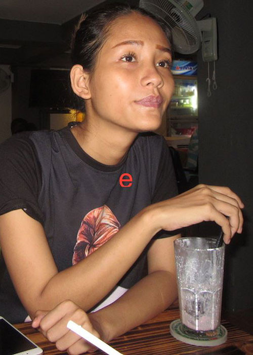 Ngày 21/6, Kim Phượng đối chất trực tiếp với họa sĩ Ngô Lực tại Đội Hình sự Công an Q10 TP HCM nhưng sau hơn 3 tiếng, cơ quan điều tra phải dừng cuộc tiếp xúc để điều tra thêm. Ảnh: Tienphong