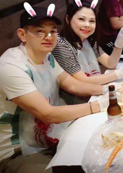 Hot Face sao Việt 24h: Chồng Thanh Thảo đưa vợ bầu sắp sinh đi ăn.