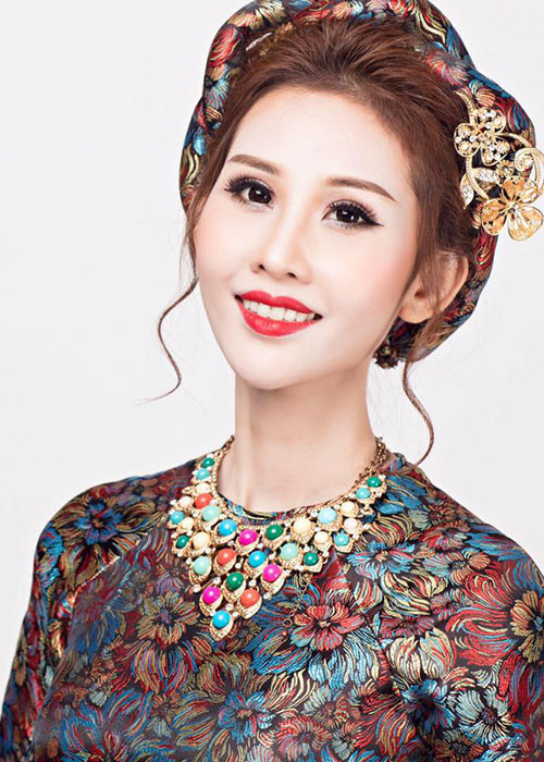 Từng vướng tin đồn có đại gia chống lưng, Chi Nguyễn đã lên tiếng phủ nhận.