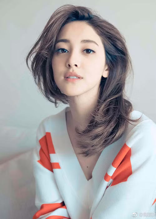 Trần Khải Lâm xinh đẹp, cuốn hút khi làm người mẫu ảnh.