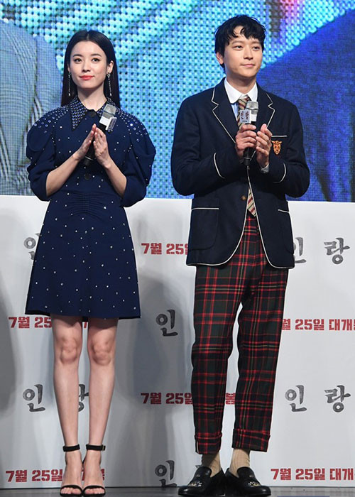 Cách đây ít lâu, Kang Dong Won và Han Hyo Joo bị bắt gặp bên nhau tại Mỹ. Ảnh: hankyung