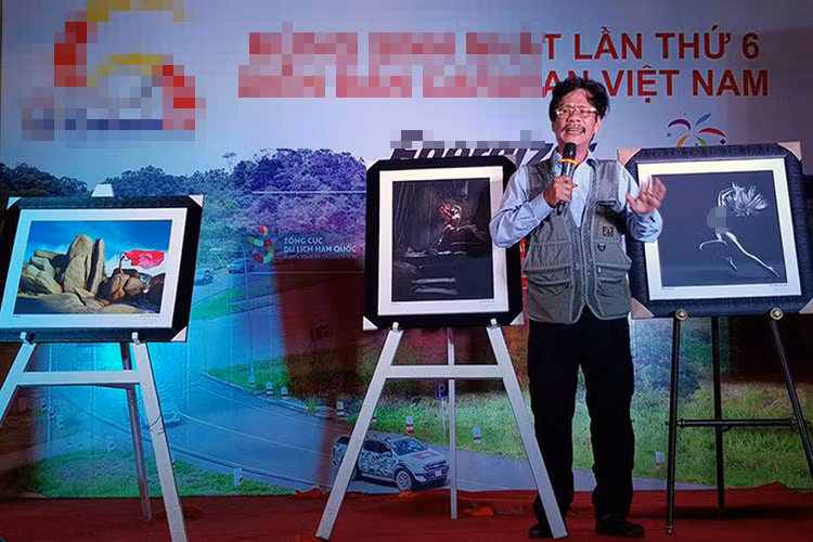 Thái Phiên được nhiều người mẫu đến xin hợp tác. Bản thân ông cũng chưa từng ngỏ lời mời người mẫu nào chụp ảnh nude. Ảnh: FBNV