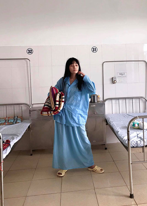 Đảm nhận vai Quỳnh, Phương Oanh cũng có không ít khoảnh khắc nhí nhảnh trên phim trường.