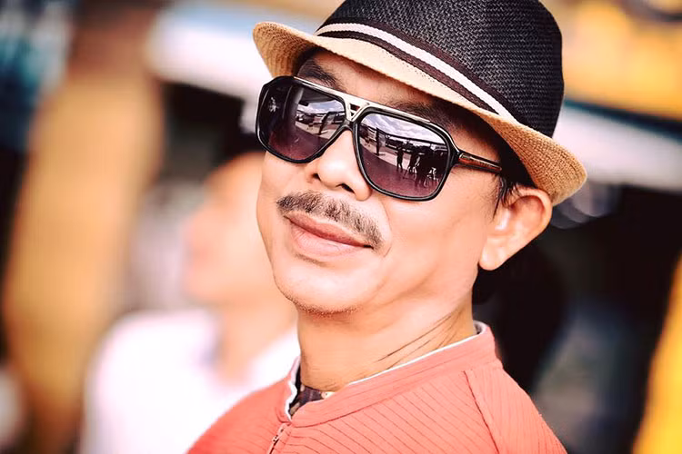 Thanh Hoàng tốt nghiệp Đại học Sân khấu TP HCM vào năm 1984. Sau đó, anh làm cho Trung tâm Văn hóa quận Phú Nhuận. Ảnh: FBNV