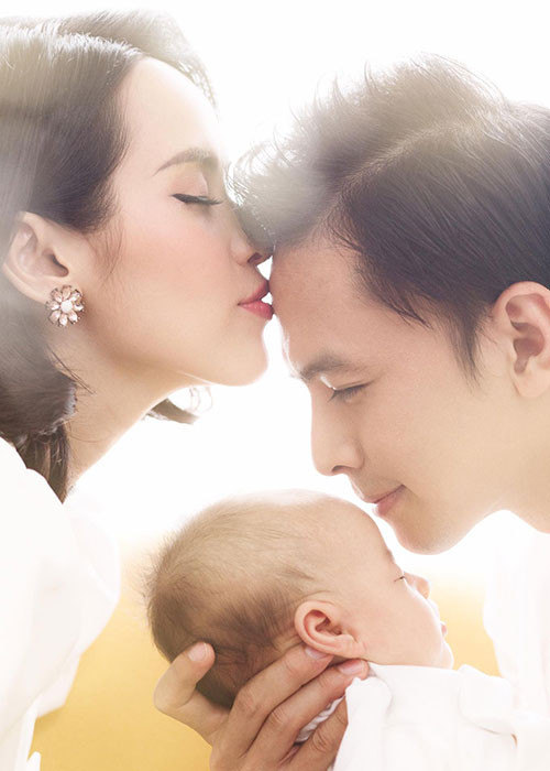 Con gái của cặp đôi sao Việt Tú Vi - Văn Anh tròn 3 tháng tuổi.