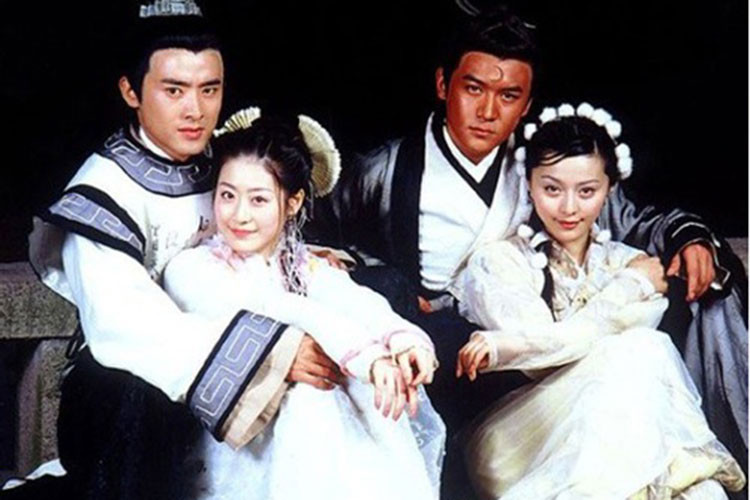 “Nàng Kim Tỏa” của “Hoàn châu cách cách” còn bị đồn phim giả tình thật với loạt bạn diễn như Lý Giải, Trương Vệ Kiện, Lục Nghị, Nhậm Tuyền. Ảnh: phimtruyen