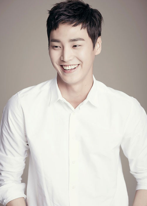 Lee Tae Hwan từng được chú ý kể từ vai nam thứ trong “Kiêu hãnh và định kiến”, “Quý ông trở lại” và “W”. Ảnh: Mk