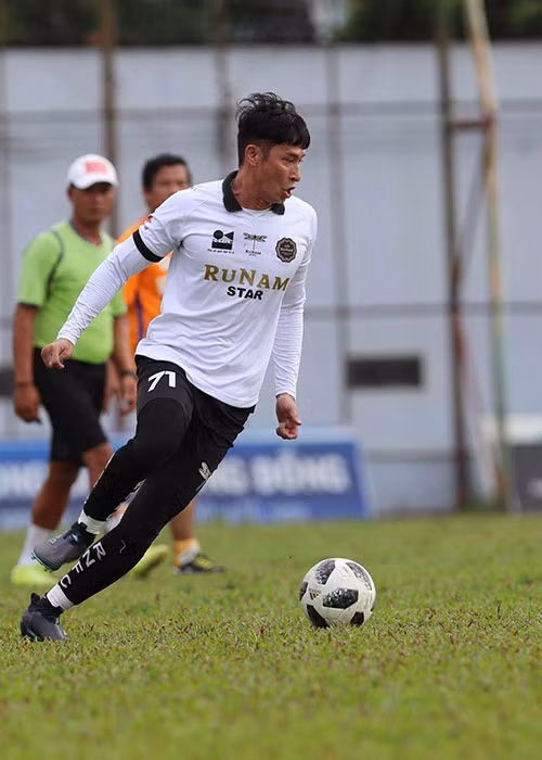 Huy Khánh nôn nóng chờ tới ngày các trận đấu World Cup 2018 tiếp tục diễn ra.