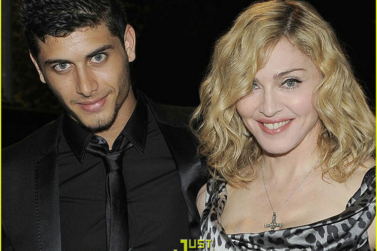 Ngoài Timor, nữ ca sĩ Madonna từng yêu DJ Jesus Luz kém cô tới 29 tuổi trong 2 năm. Ảnh: Justjared