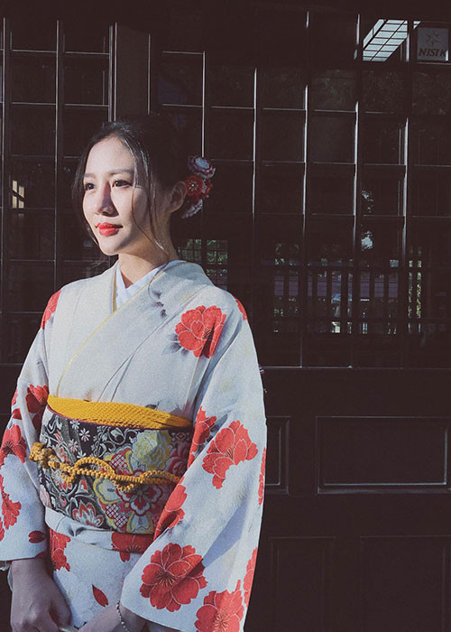 Văn Mai Hương nhớ chuyến đi mặc yukata xem pháo hoa ở Nhật Bản.