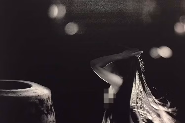 Một số tác phẩm trong triển lãm ảnh khỏa thân tuyệt đẹp của Lê Quang Châu là "Vũ điệu" hay "Tóc gió". Ảnh: Danviet