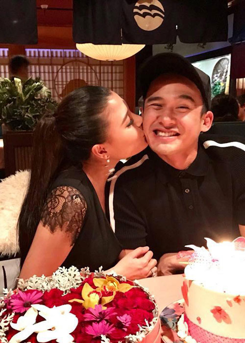 Tránh xa mọi bộn bề bên ngoài, vợ chồng Thúy Diễm cảm nhận sự bình yên khi bên nhau.