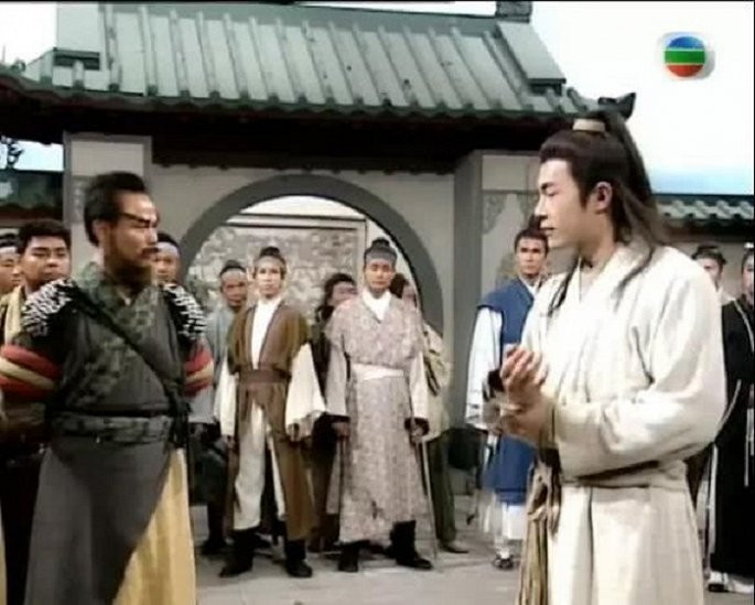 Năm 1995, Kim Luân Pháp Vương từng mặc một bộ trang phục trong suốt cả 40 tập phim "Thần điêu đại hiệp".