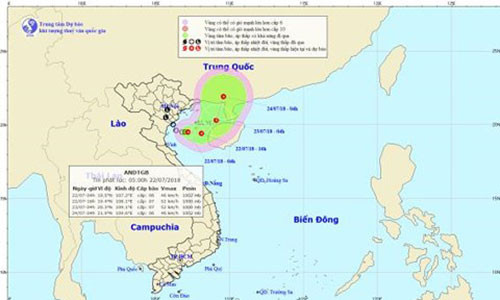 Vị trí tâm áp thấp nhiệt đới gần bờ chỉ cách bờ biển các tỉnh Nam Định đến Thanh Hóa khoảng 140km (Ảnh: Nchmf)