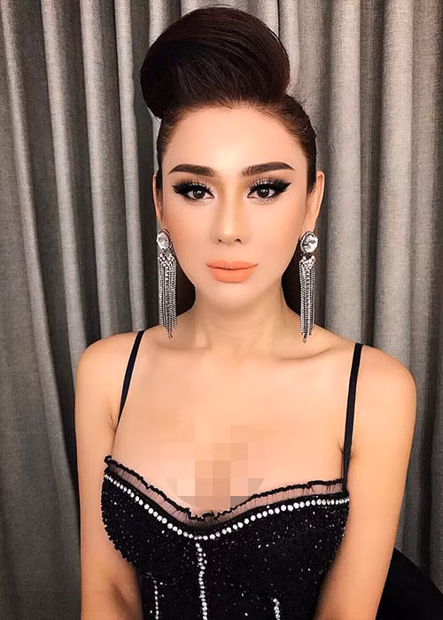 Nữ ca sĩ chuyển giới cho hay, ông xã ép cô giảm cân bằng phương pháp của anh và yêu cầu cô không được mặc đồ gợi cảm.