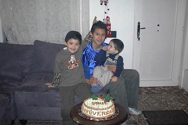 Siêu mẫu Vĩnh Thụy năm 15 tuổi điển trai không kém hiện tại.